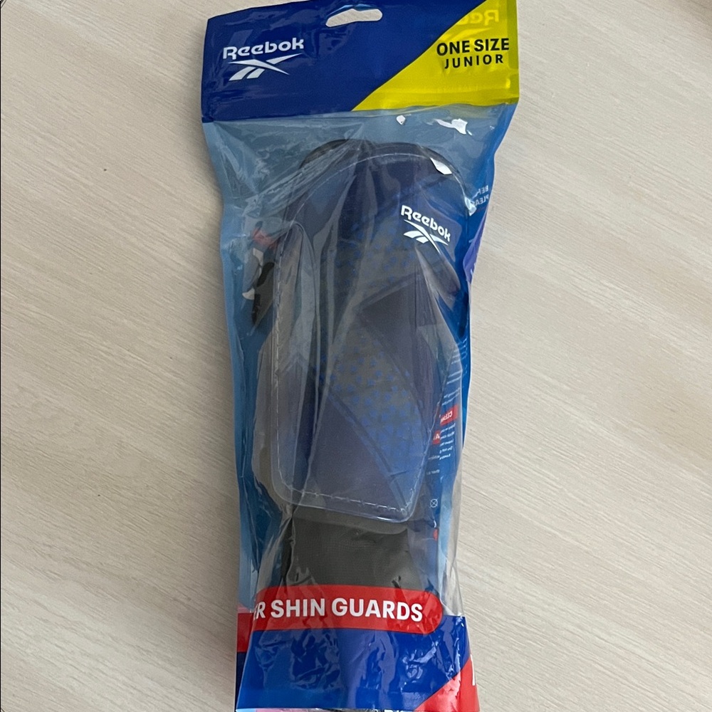New Reebok Junior Blue Soccer Shin Guards